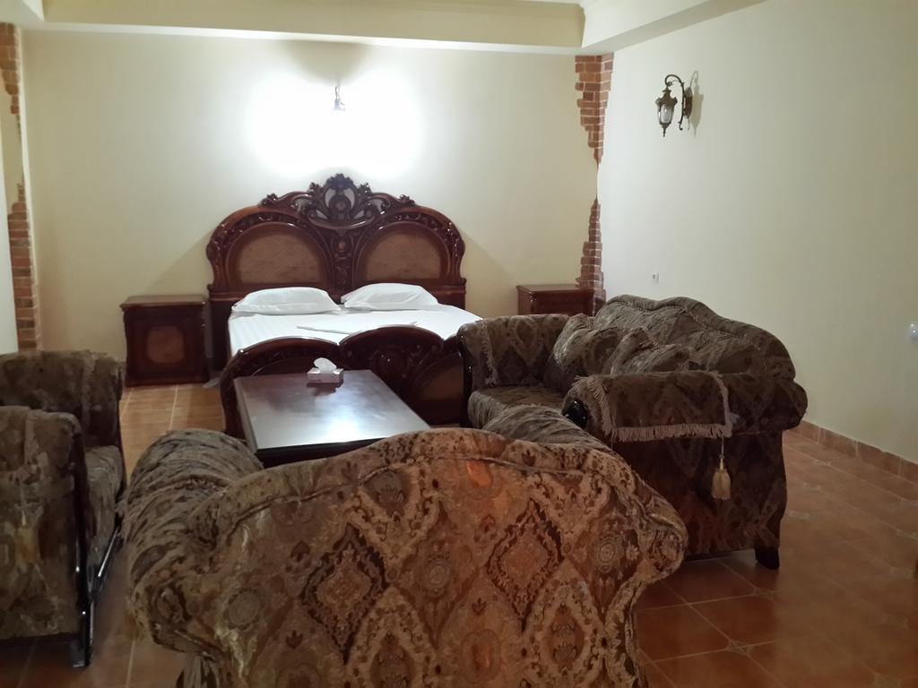 יירבאן Venezia Palazzo Hotel חדר תמונה